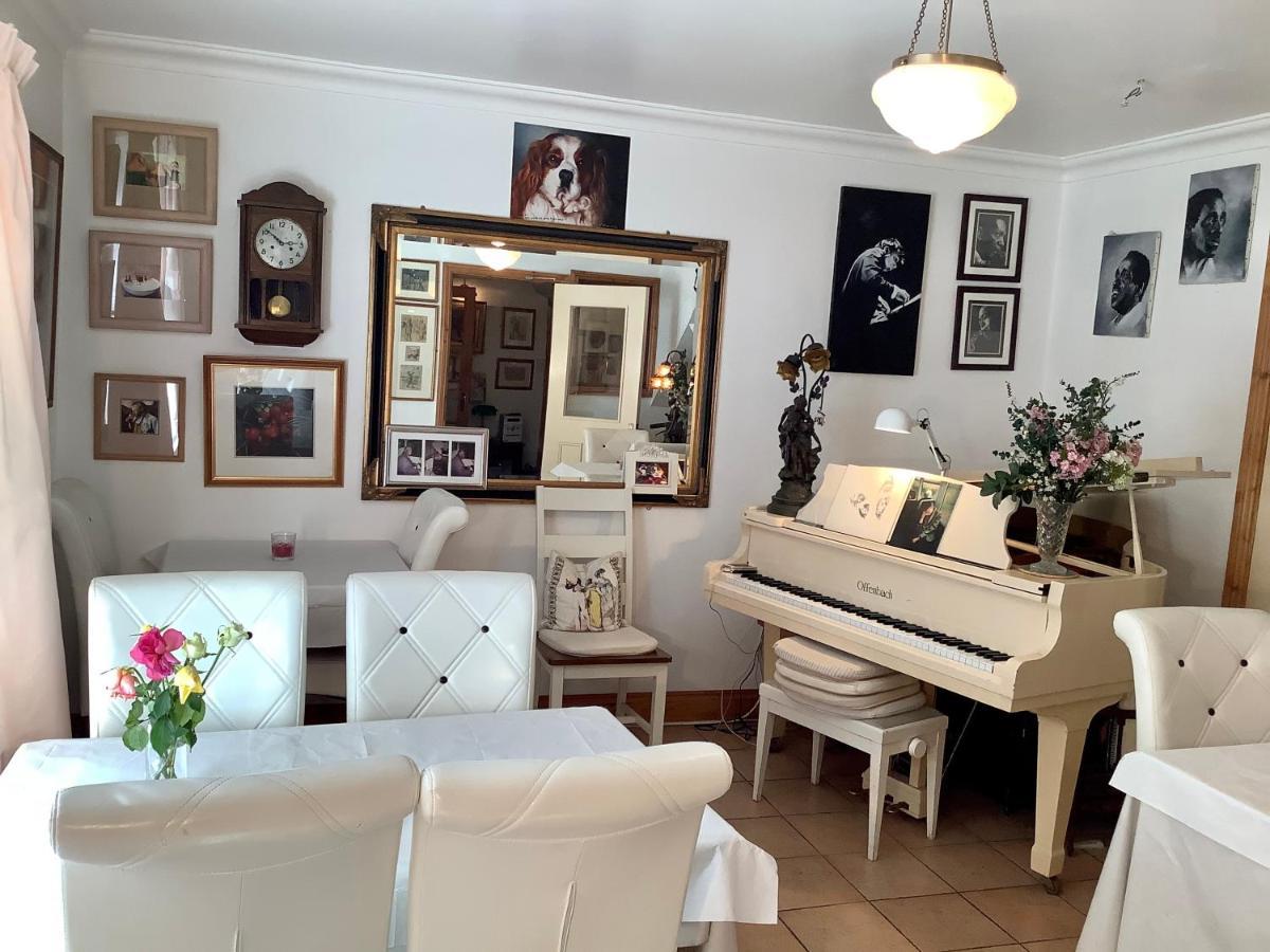 The Gallery B&B, The Glen, Kinsale ,County Cork Eksteriør billede