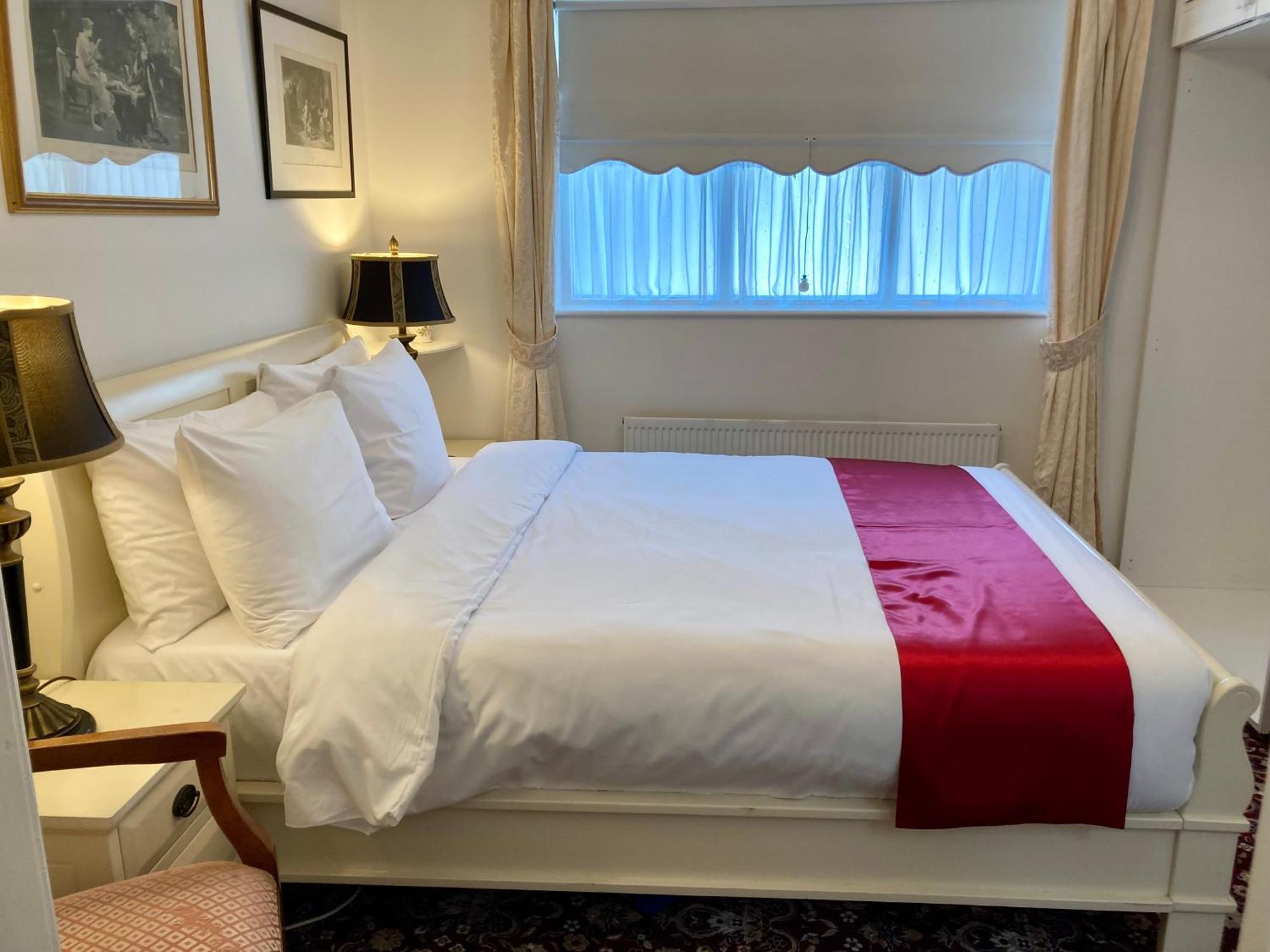 The Gallery B&B, The Glen, Kinsale ,County Cork Eksteriør billede